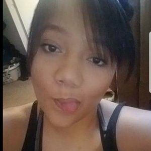 Meet your Posher, Sydnea